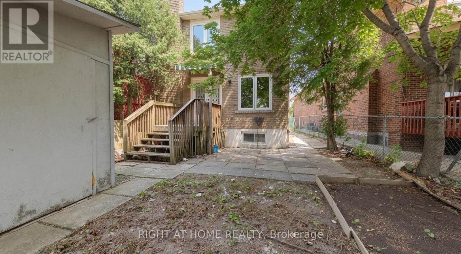 35 Chalfield Lane, Mississauga, Ontario  L4Z 1K8 - Photo 9 - W13703994