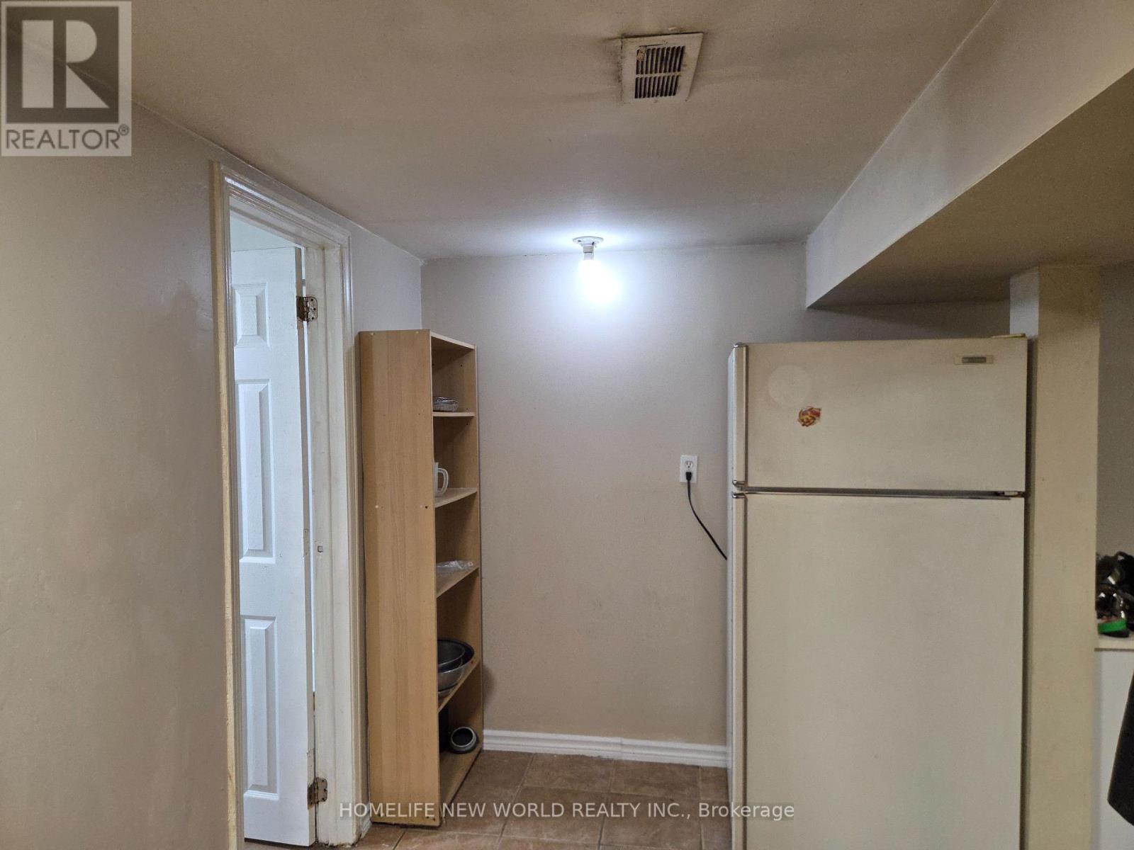 Bsmt - 19 Benfrisco Crescent S, Toronto, Ontario  M1H 1N2 - Photo 14 - E13702178