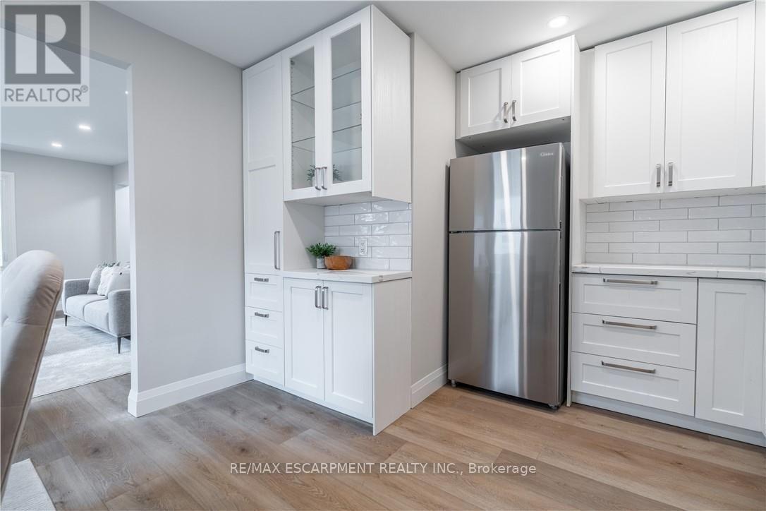 88 Ivon Avenue, Hamilton, Ontario L8H 5S6 - Photo 10 - X13703988