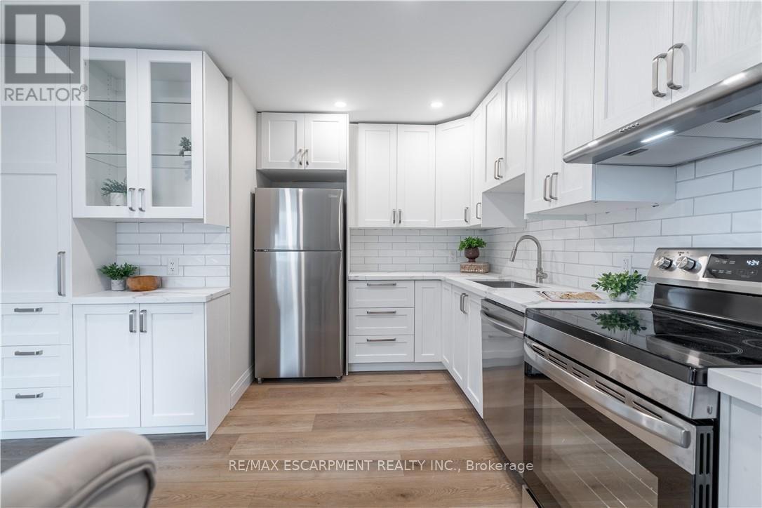 88 Ivon Avenue, Hamilton, Ontario L8H 5S6 - Photo 12 - X13703988