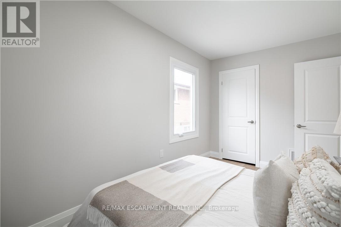 88 Ivon Avenue, Hamilton, Ontario L8H 5S6 - Photo 17 - X13703988