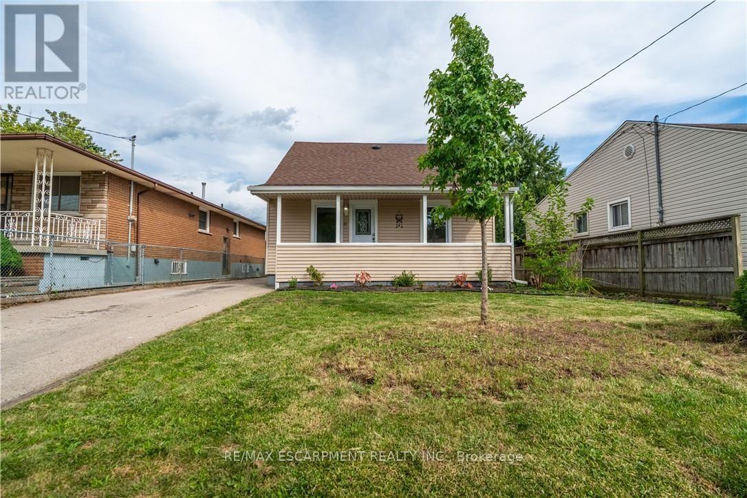 88 Ivon Avenue, Hamilton, Ontario L8H 5S6 - Photo 2 - X13703988