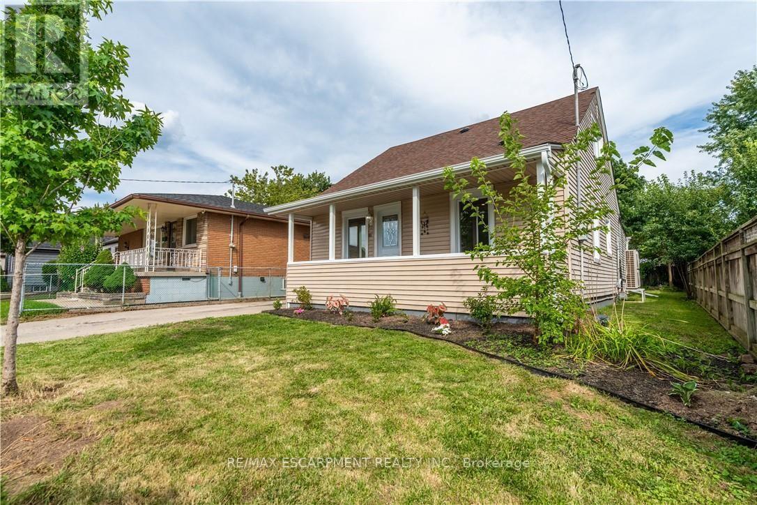 88 Ivon Avenue, Hamilton, Ontario L8H 5S6 - Photo 3 - X13703988