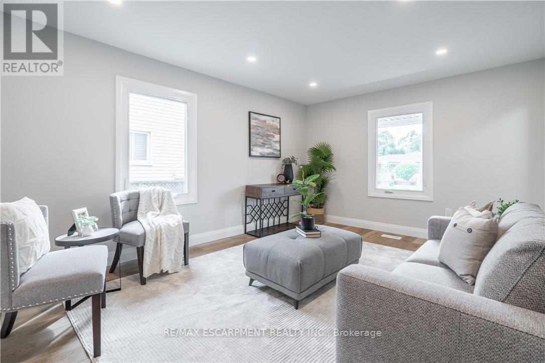 88 Ivon Avenue, Hamilton, Ontario L8H 5S6 - Photo 8 - X13703988