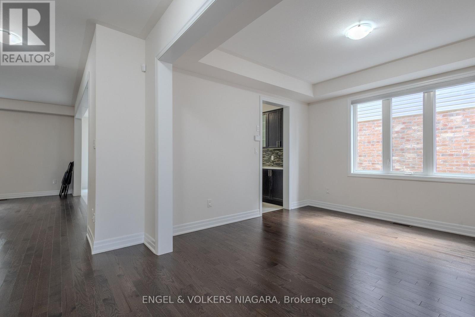 9218 White Oak Avenue, Niagara Falls, Ontario  L2G 0E9 - Photo 22 - X13703950