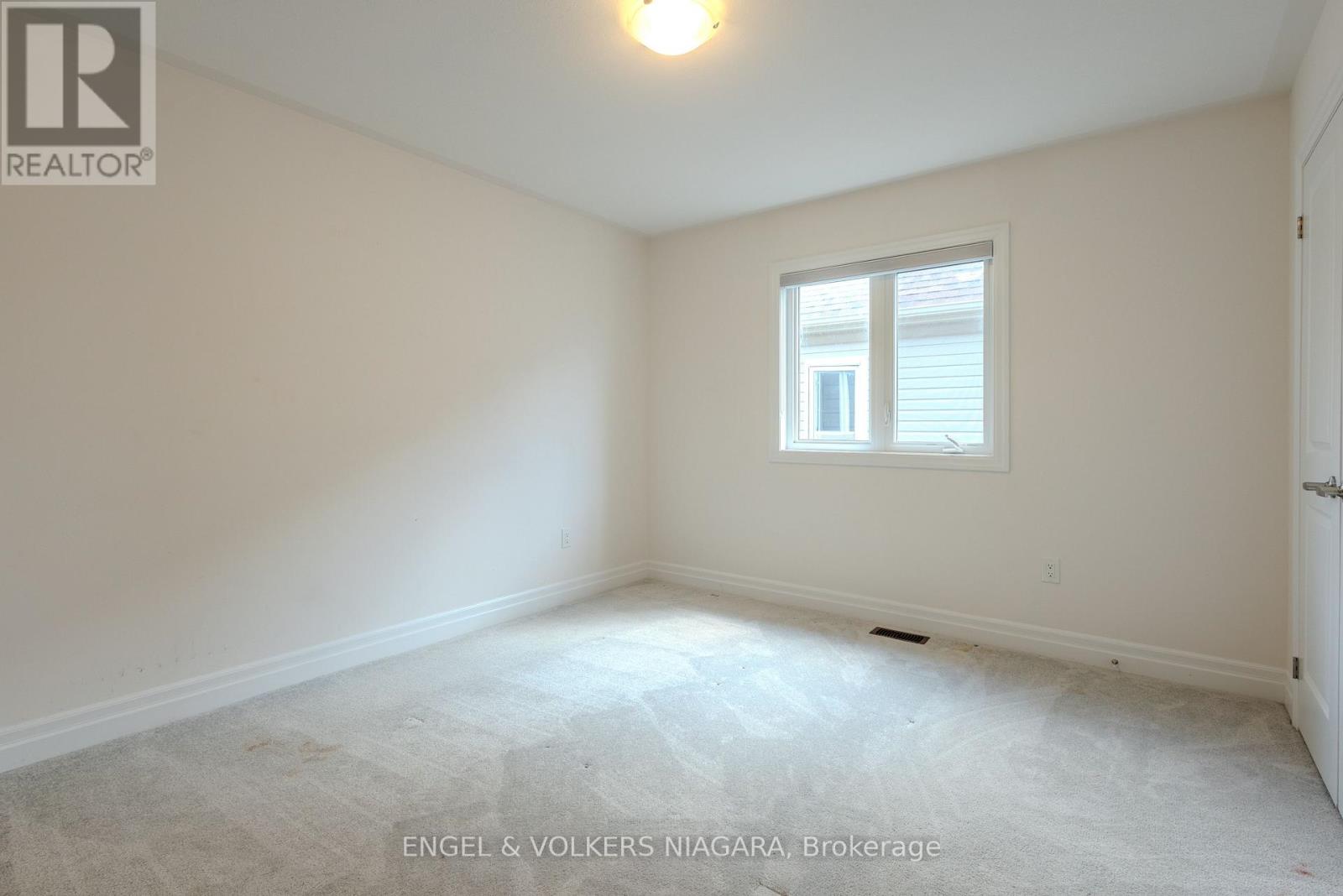 9218 White Oak Avenue, Niagara Falls, Ontario  L2G 0E9 - Photo 30 - X13703950