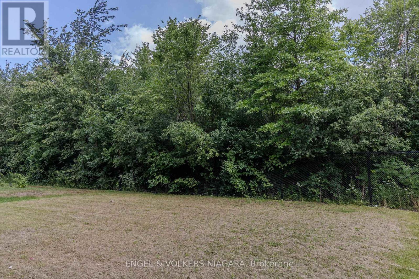 9218 White Oak Avenue, Niagara Falls, Ontario  L2G 0E9 - Photo 42 - X13703950