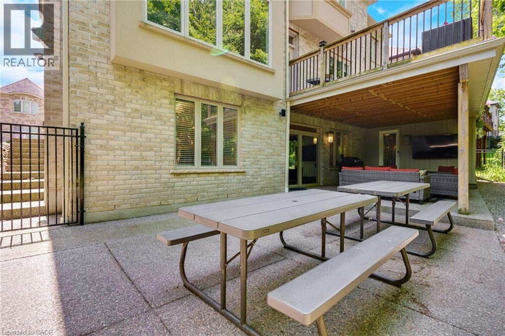 258 Edgewater Crescent Unit# 8, Kitchener, Ontario N2A 4M2 - Photo 46 - 40839422