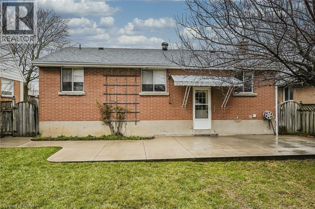 132 Howe Avenue Unit# A, Hamilton, Ontario  L9A 1X6 - Photo 11 - 40857734