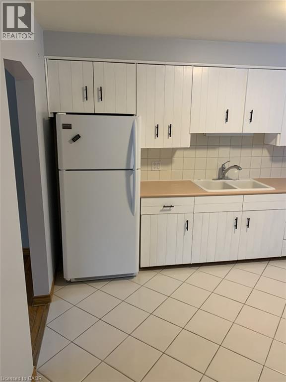 132 Howe Avenue Unit# A, Hamilton, Ontario  L9A 1X6 - Photo 8 - 40857734