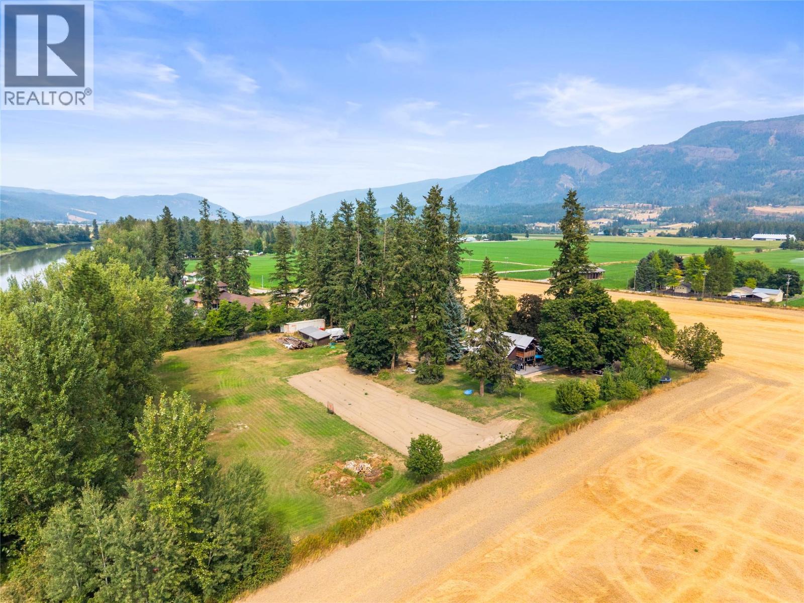 218 Anderson Road, Enderby, British Columbia  V0E 1V4 - Photo 9 - 10398500
