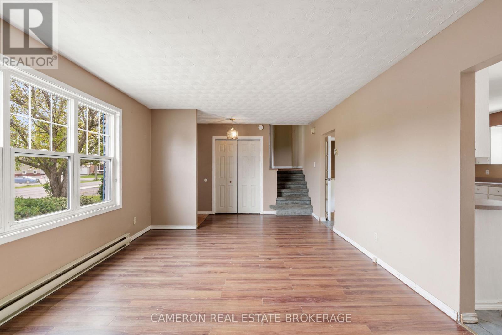 1706 Alguire Street, Cornwall, Ontario K6J 3N2 - Photo 3 - X13704052