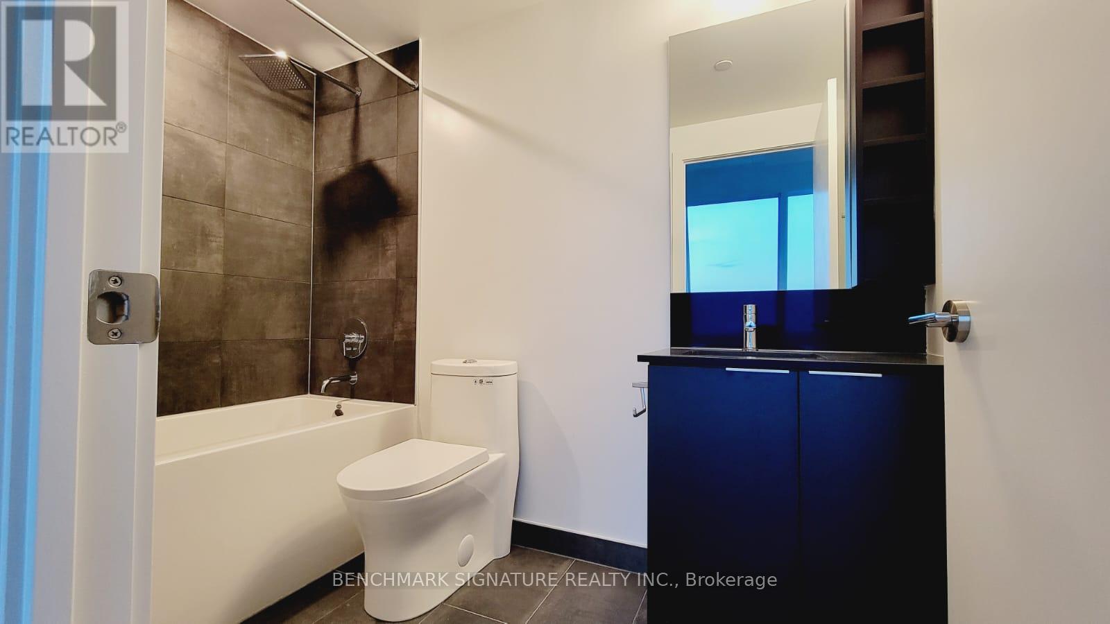 6007 - 8 Wellesley Street W, Toronto, Ontario  M4Y 0J5 - Photo 17 - C13704024
