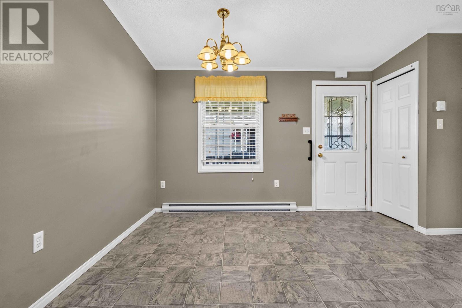 109 Sherbrooke Avenue, Bridgewater, Nova Scotia  B4V 4E9 - Photo 9 - 202620479