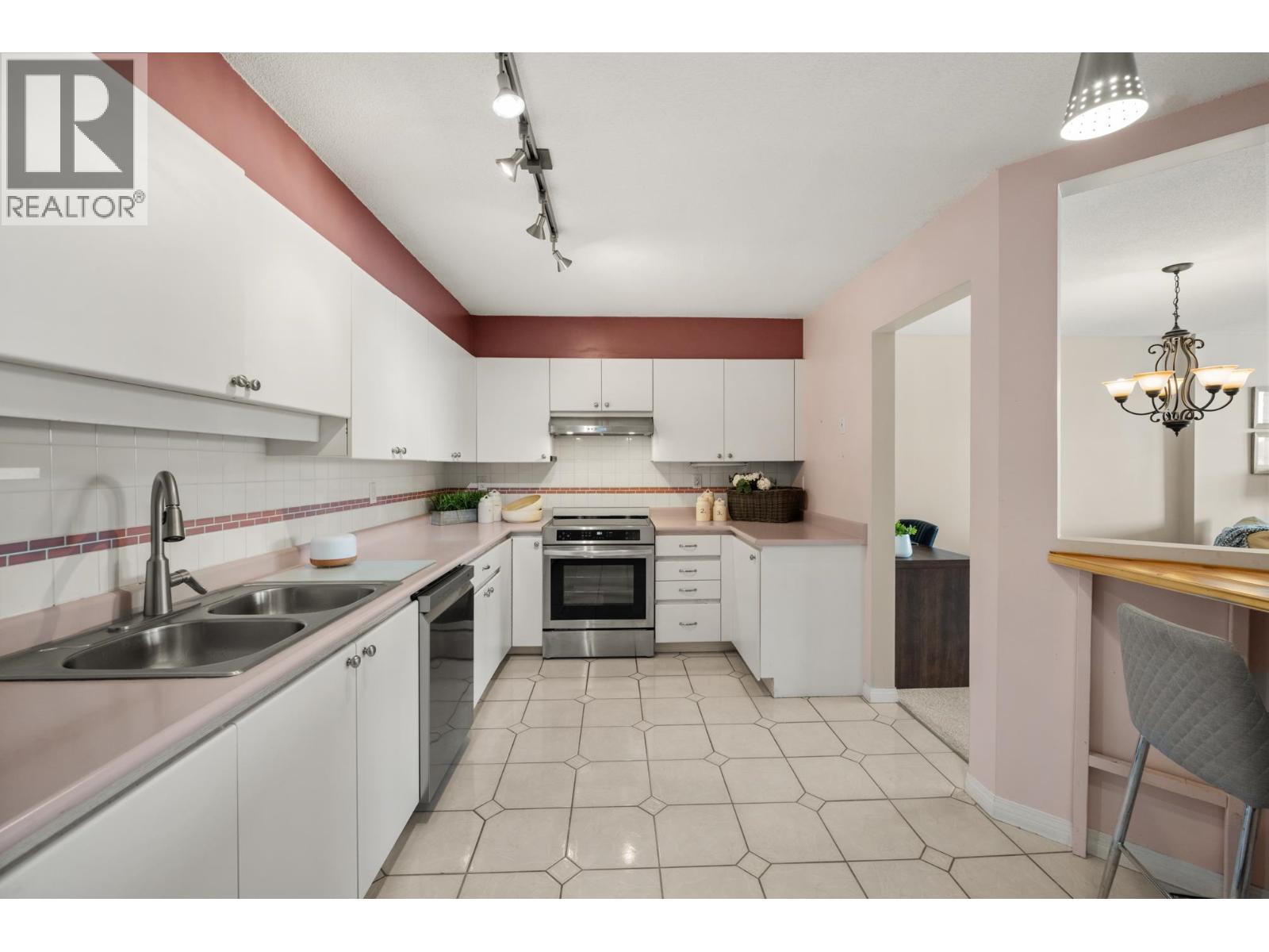 1505 1235 Quayside Drive, New Westminster, British Columbia  V3M 6J5 - Photo 14 - R3150630