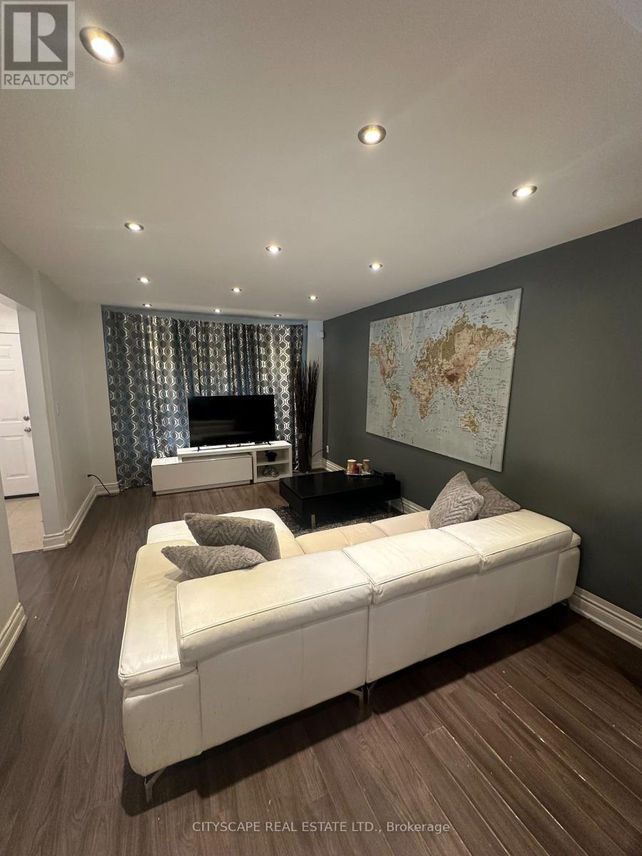 Main Floor - 137 Ravenscroft Road, Ajax, Ontario  L1T 1X3 - Photo 15 - E13704002