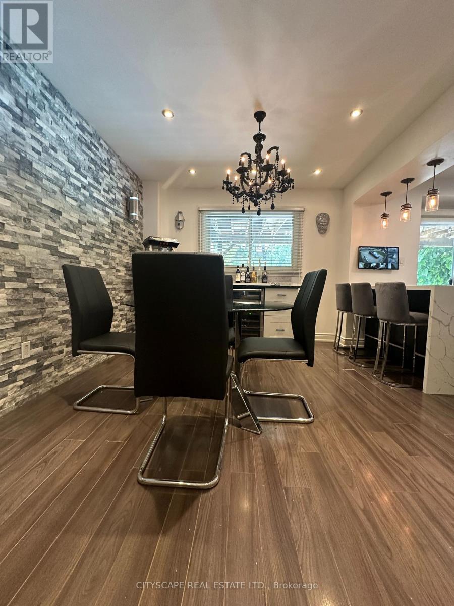 Main Floor - 137 Ravenscroft Road, Ajax, Ontario  L1T 1X3 - Photo 17 - E13704002