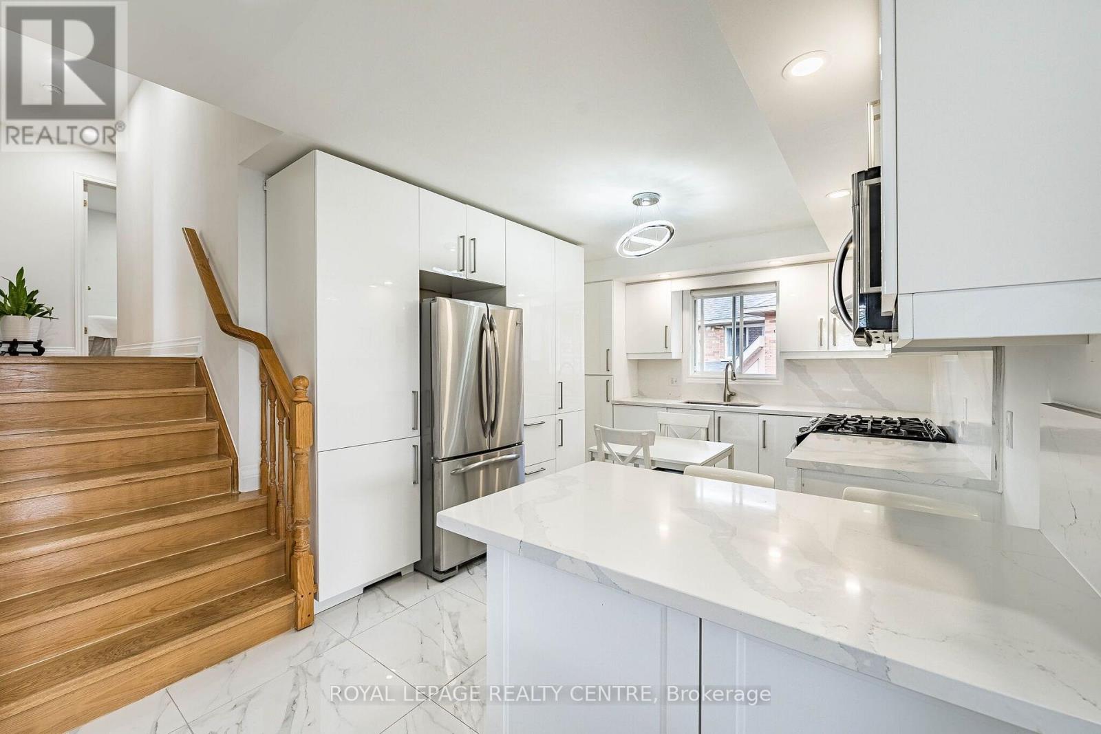 3 Vineberg Drive, Hamilton, Ontario L9B 2P6 - Photo 11 - X13703544