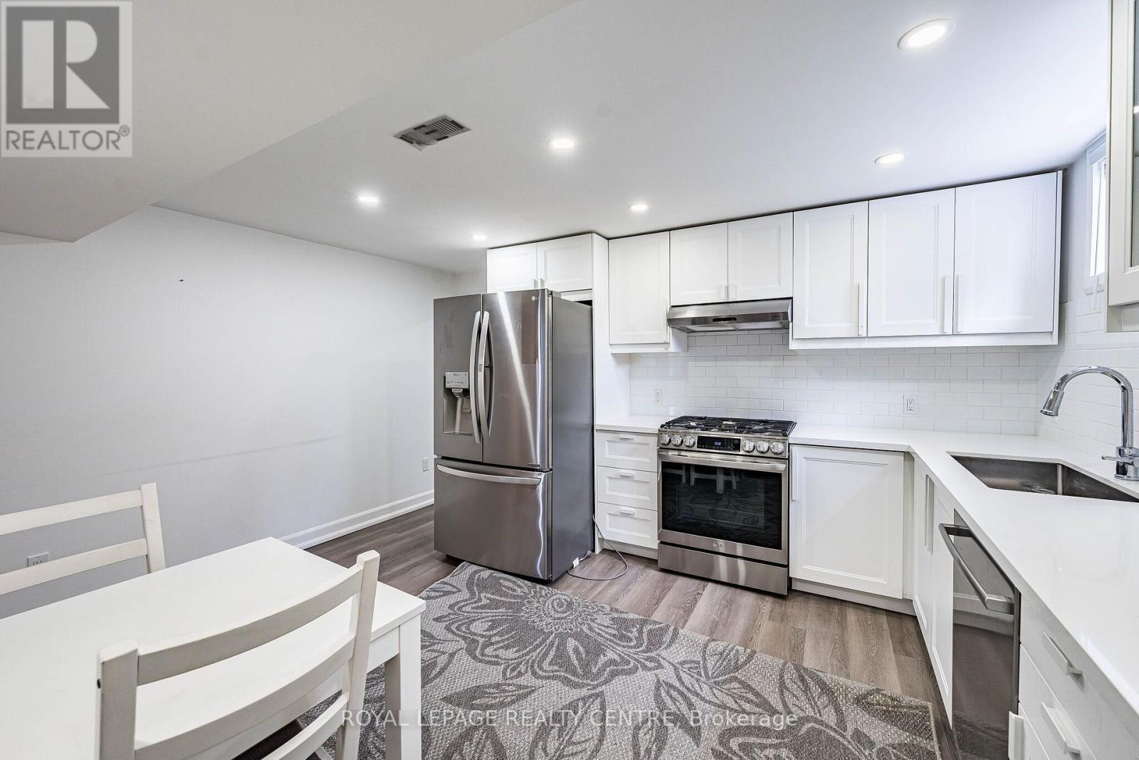 3 Vineberg Drive, Hamilton, Ontario L9B 2P6 - Photo 31 - X13703544