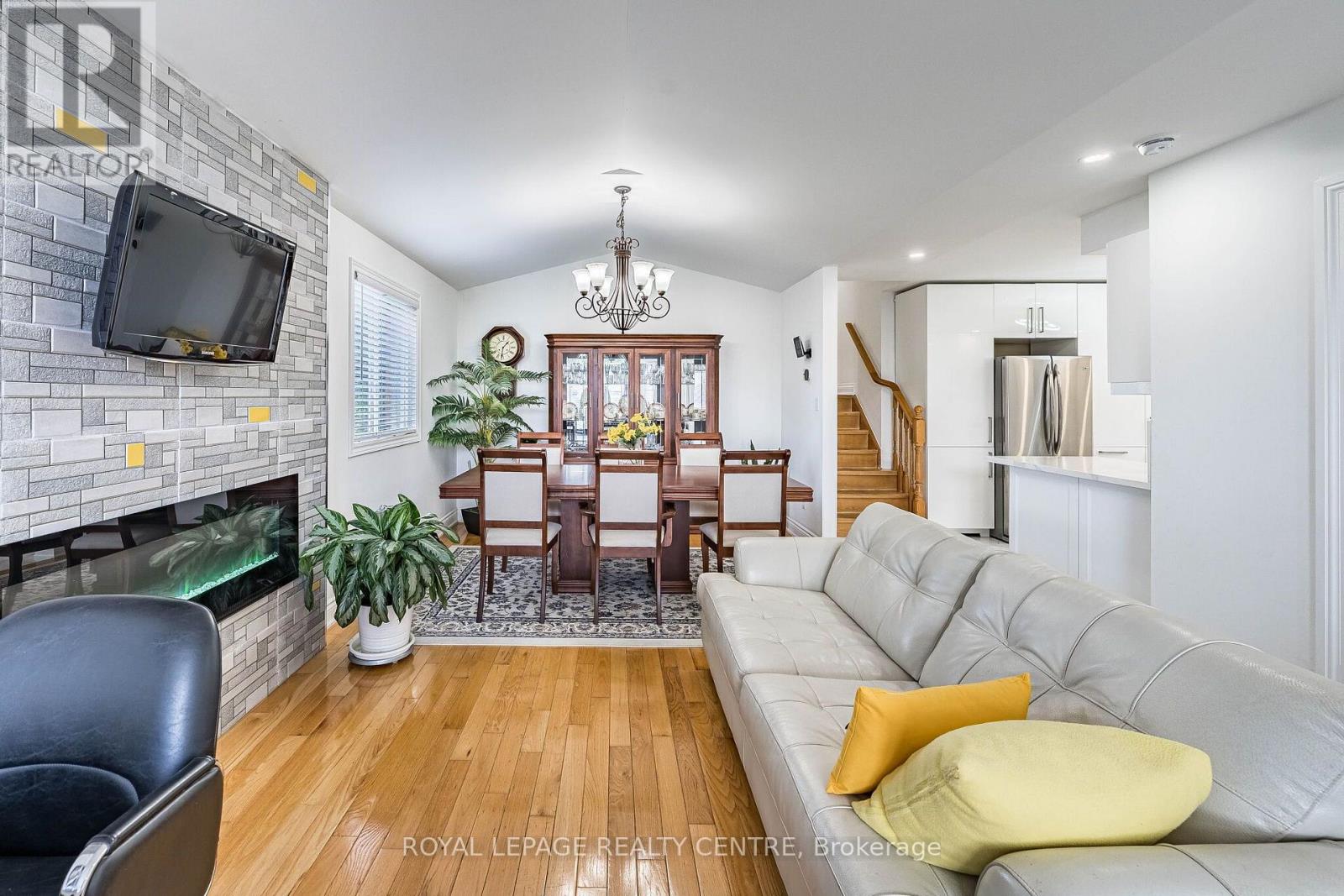 3 Vineberg Drive, Hamilton, Ontario L9B 2P6 - Photo 8 - X13703544