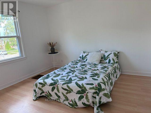1 - 131 Lyons Avenue, Welland, Ontario  L3B 1M3 - Photo 4 - X13688230