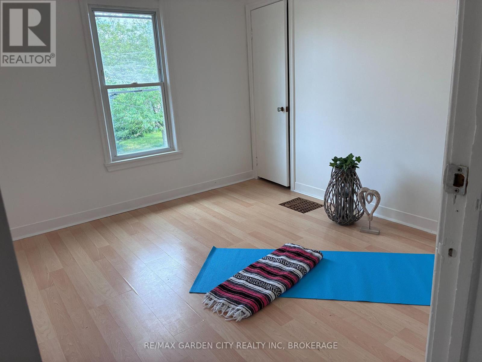 1 - 131 Lyons Avenue, Welland, Ontario  L3B 1M3 - Photo 6 - X13688230