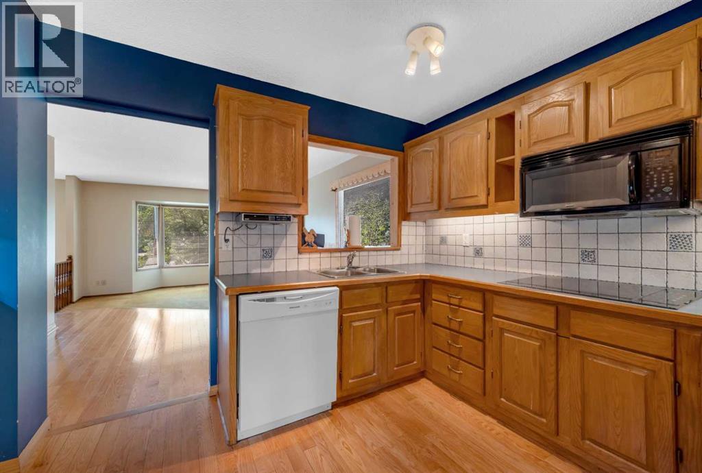 124 Macewan Drive NW, Calgary, Alberta  T3K 2P7 - Photo 13 - A2338025