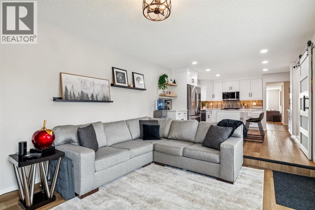 92 Woodford Drive SW, Calgary, Alberta  T2W 4C3 - Photo 22 - A2339414