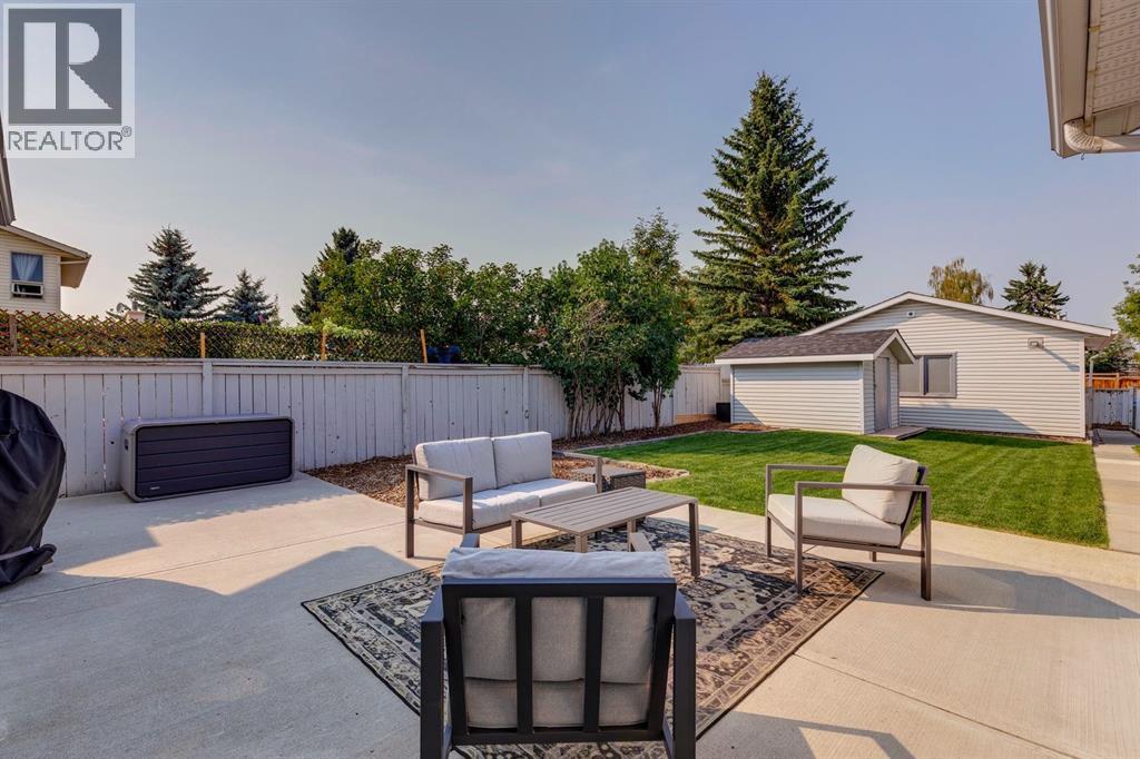 92 Woodford Drive SW, Calgary, Alberta  T2W 4C3 - Photo 43 - A2339414