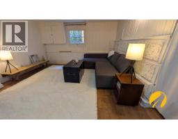xx1 W 20TH AVENUE, Vancouver, British Columbia