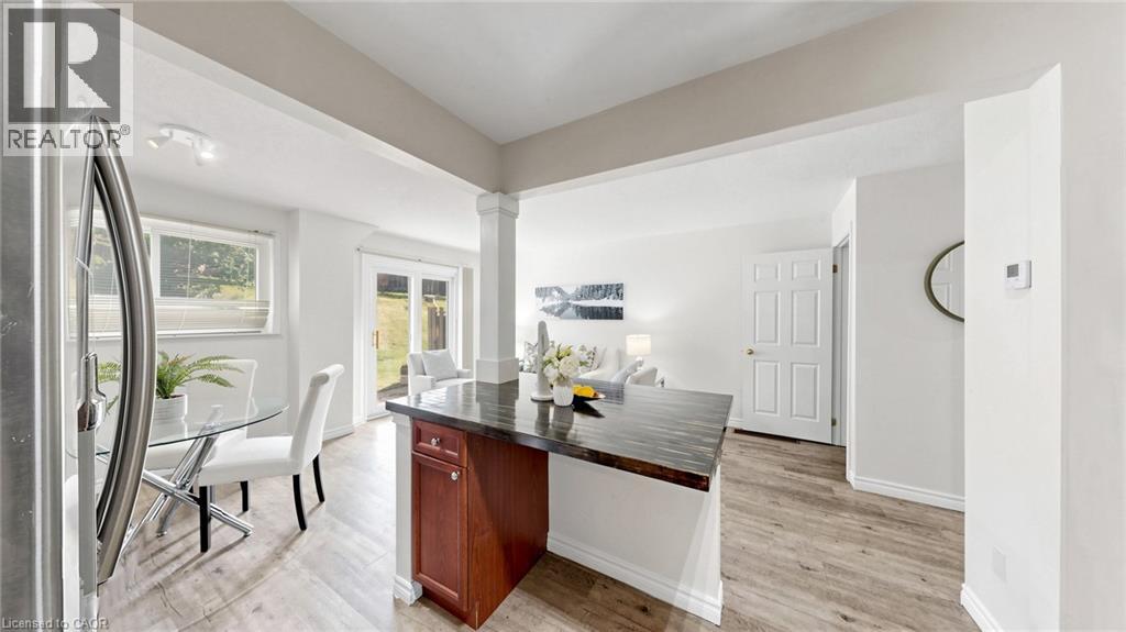 304 Bluevale Street, Waterloo, Ontario  N2J 4G3 - Photo 13 - 40857471