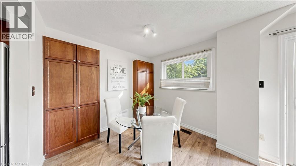 304 Bluevale Street, Waterloo, Ontario  N2J 4G3 - Photo 16 - 40857471