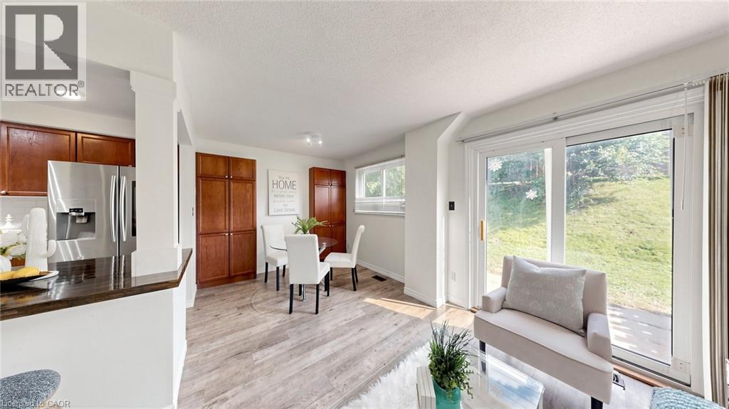 304 Bluevale Street, Waterloo, Ontario  N2J 4G3 - Photo 7 - 40857471