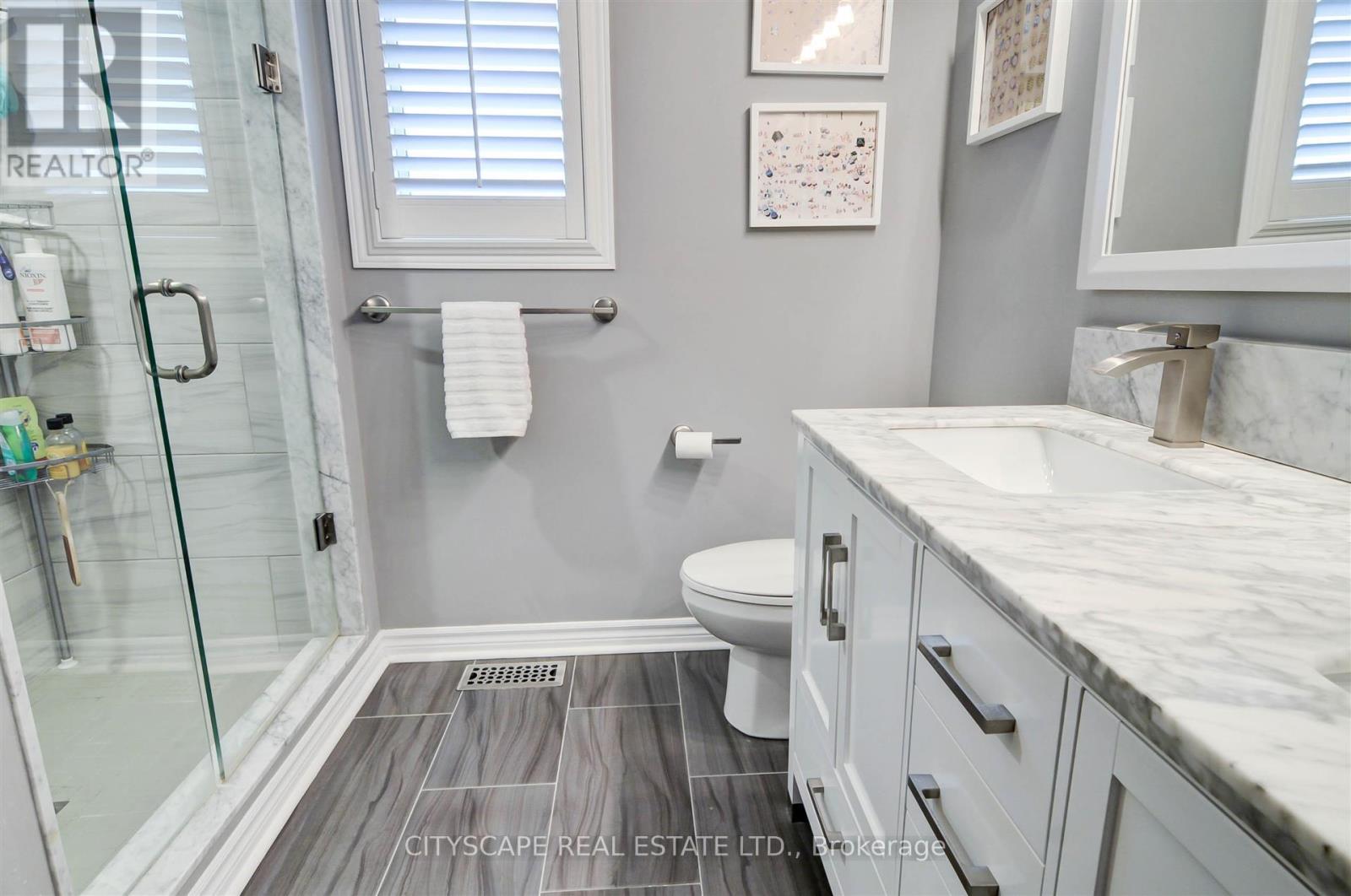 353 Sparrow Circle, Pickering, Ontario  L1V 7E6 - Photo 18 - E13704080