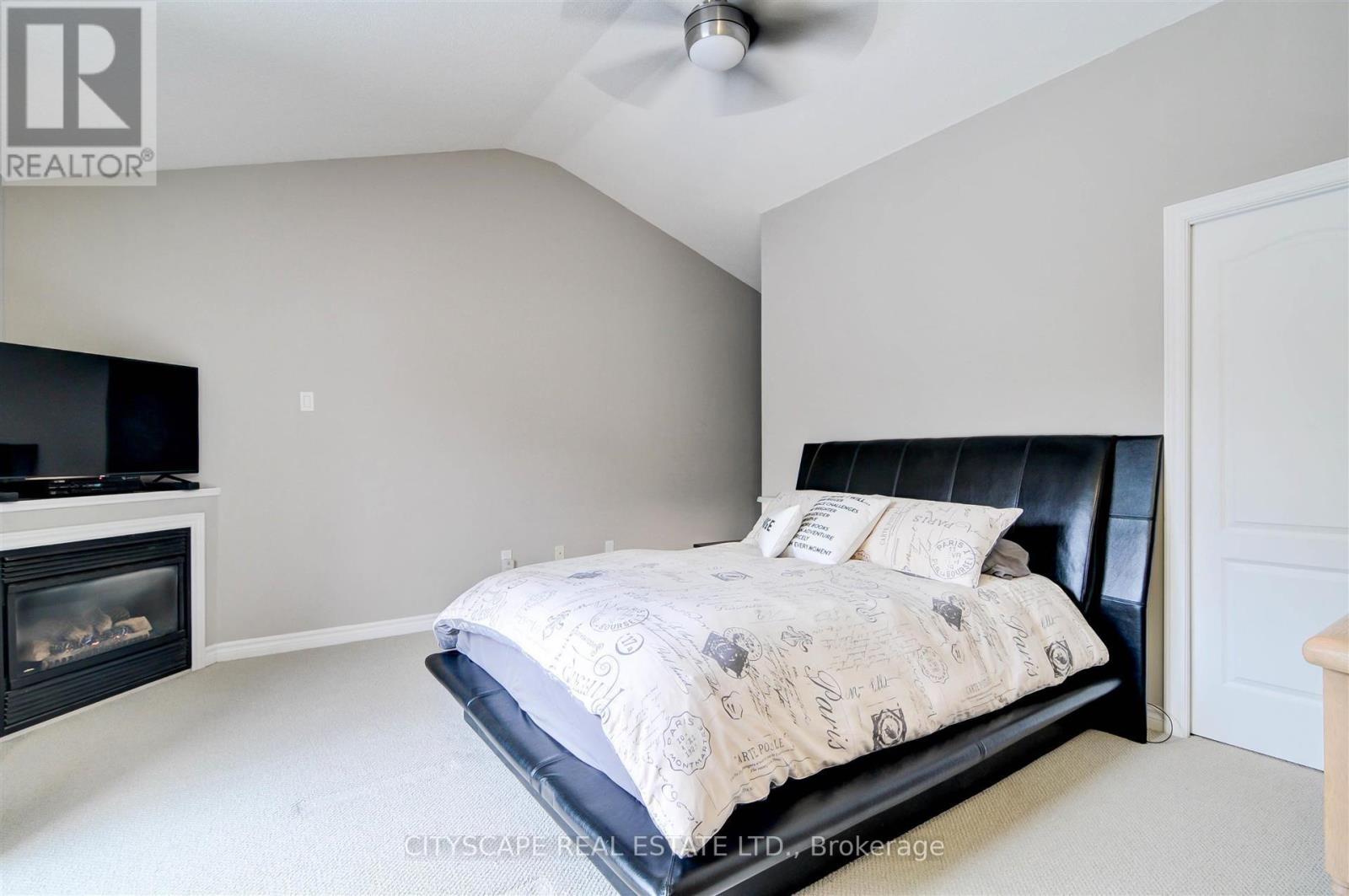353 Sparrow Circle, Pickering, Ontario  L1V 7E6 - Photo 20 - E13704080