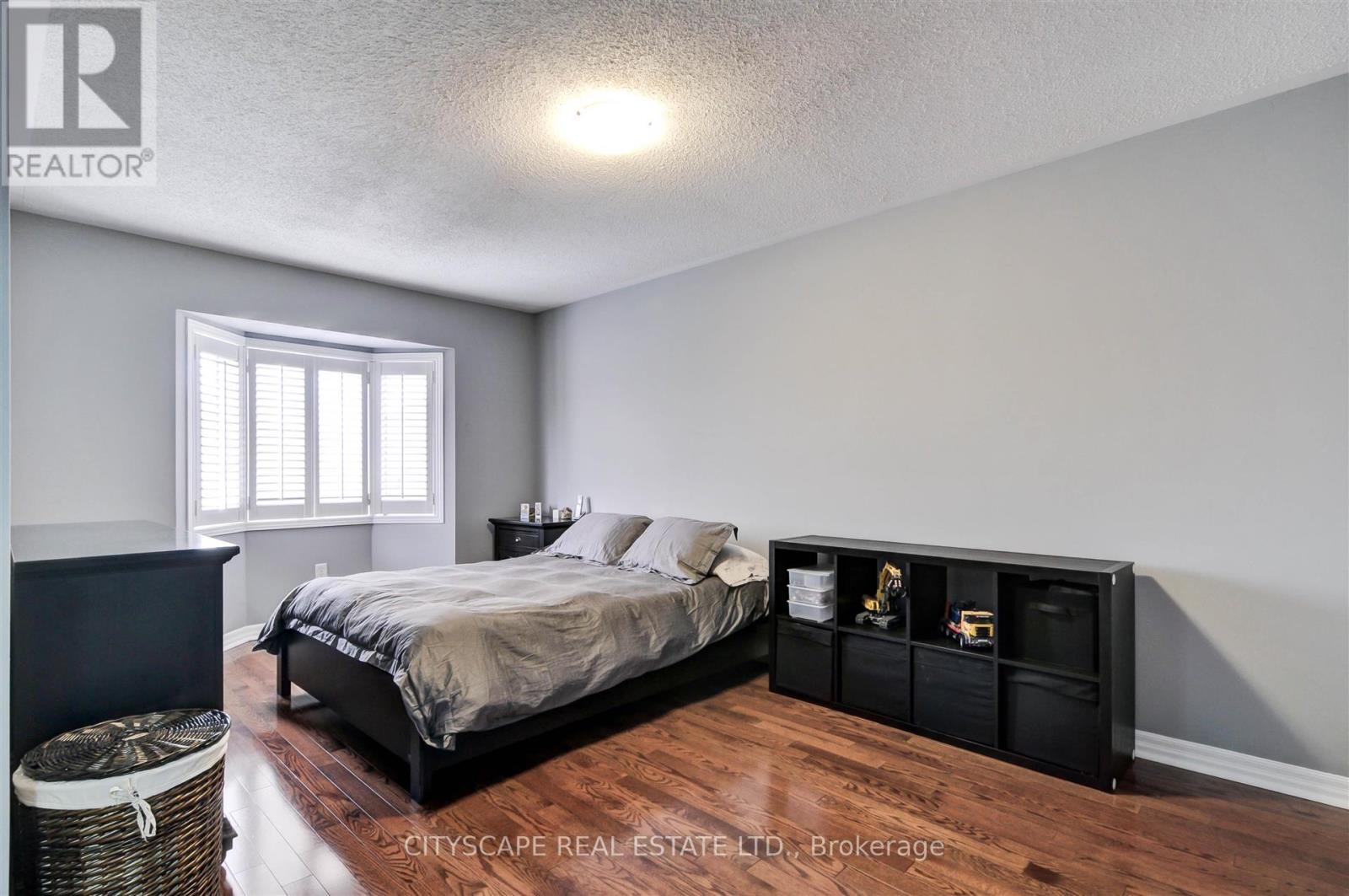 353 Sparrow Circle, Pickering, Ontario  L1V 7E6 - Photo 24 - E13704080