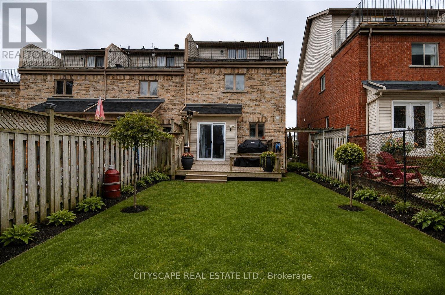 353 Sparrow Circle, Pickering, Ontario  L1V 7E6 - Photo 30 - E13704080