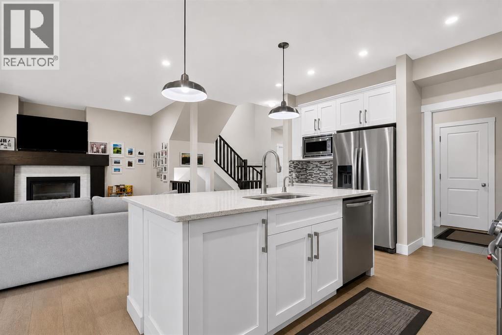 725 New Brighton Drive SE, Calgary, Alberta  T2X 0X7 - Photo 8 - A2339271