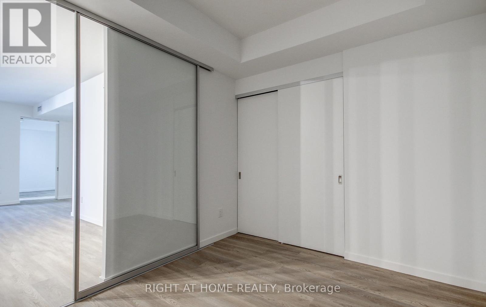 504 - 689 The Queensway, Toronto, Ontario  M8Y 0C8 - Photo 12 - W13704070