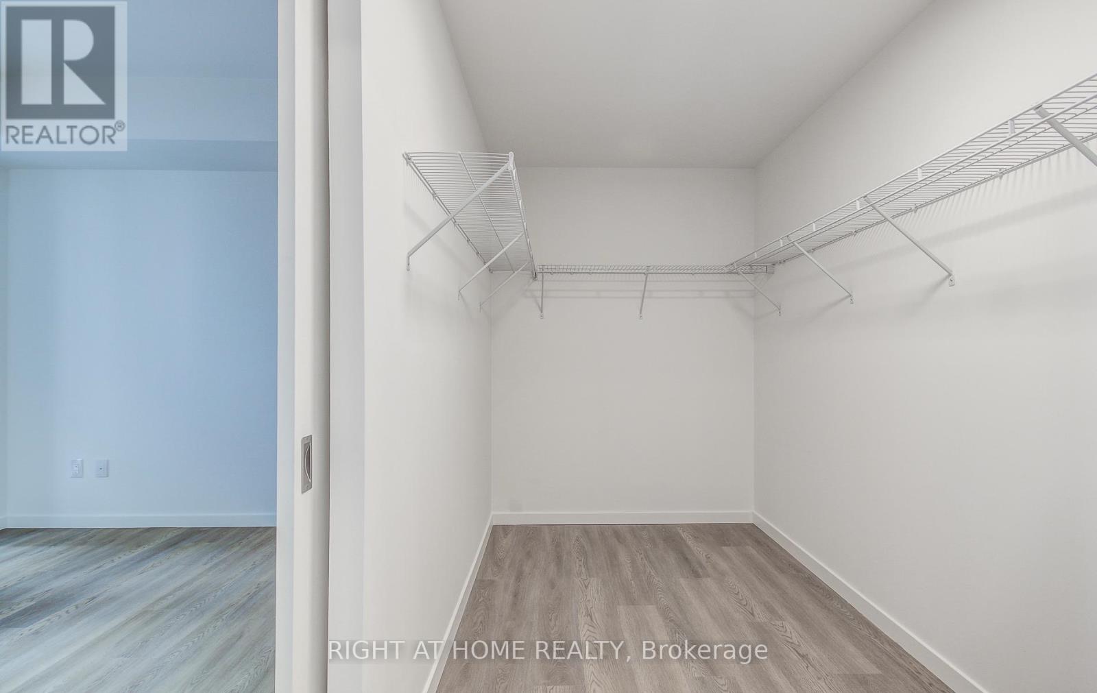 504 - 689 The Queensway, Toronto, Ontario  M8Y 0C8 - Photo 33 - W13704070