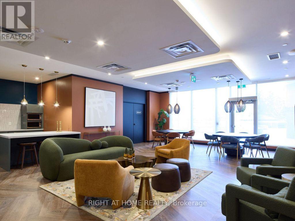 504 - 689 The Queensway, Toronto, Ontario  M8Y 0C8 - Photo 37 - W13704070