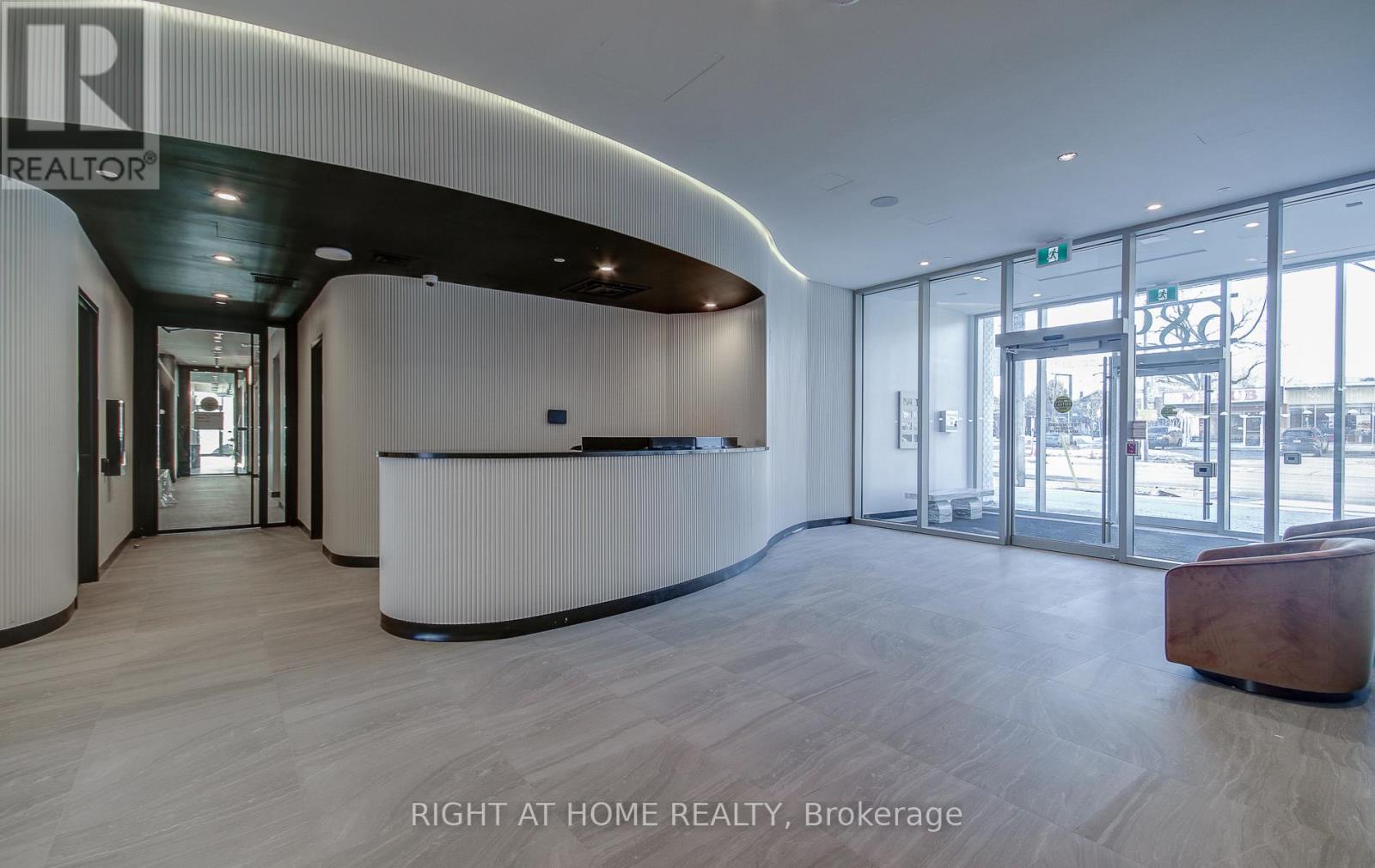 504 - 689 The Queensway, Toronto, Ontario  M8Y 0C8 - Photo 7 - W13704070