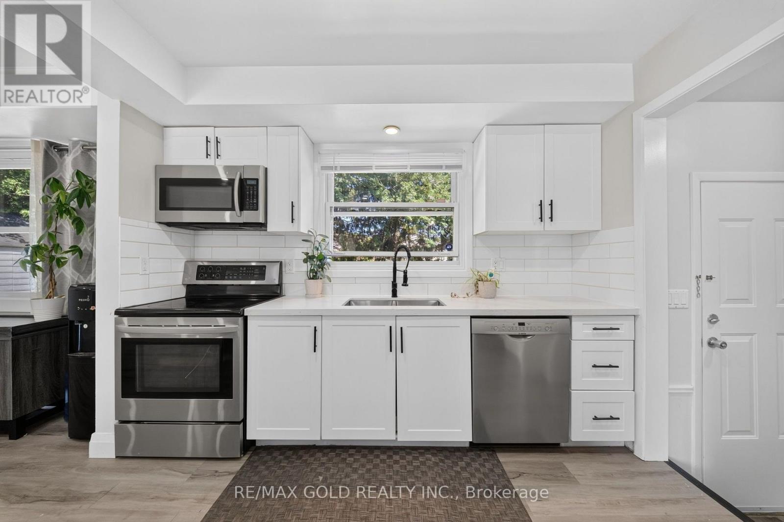 670 Grenfell Drive, London North, Ontario  N5X 2C5 - Photo 7 - X13700510