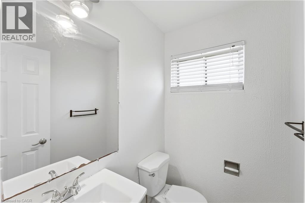 23 Heatherdale Place, Hamilton, Ontario  L9C 6K7 - Photo 14 - 40857661