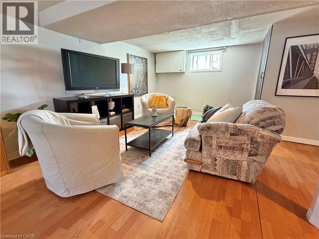 446 Upper Gage Avenue, Hamilton, Ontario  L8V 4H9 - Photo 12 - 40857623