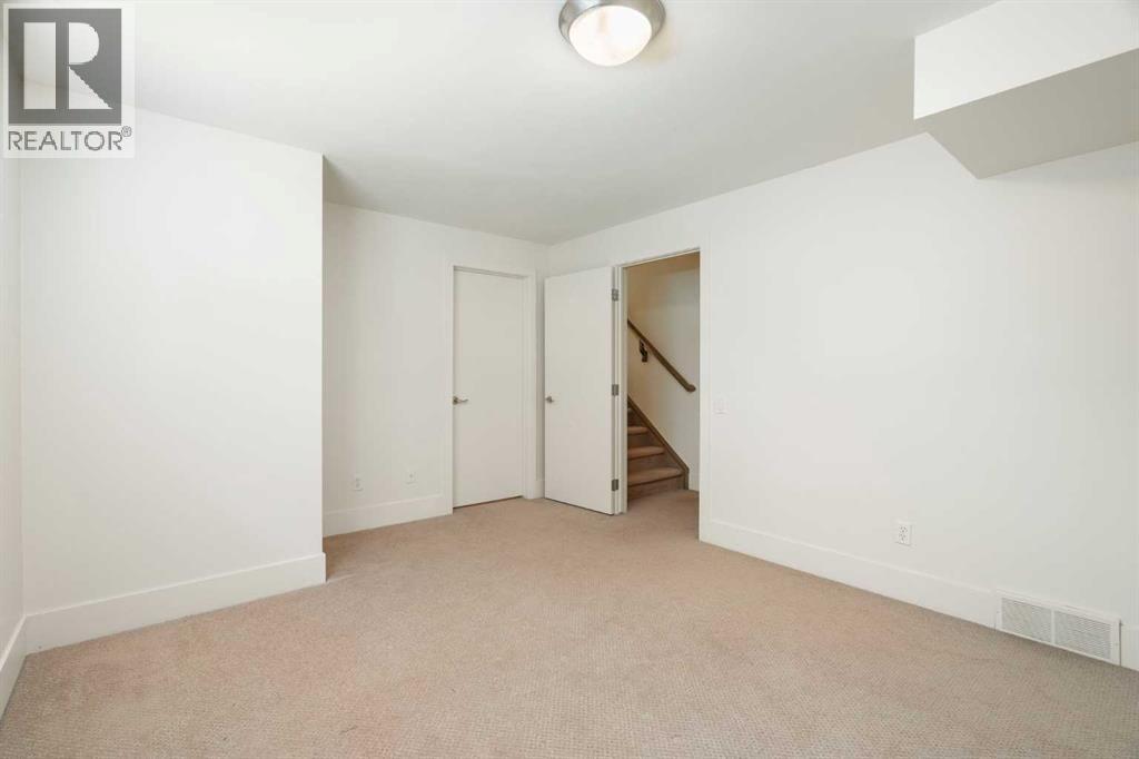 515 9 Street Ne, Calgary, Alberta  T2E 4K4 - Photo 42 - A2322652