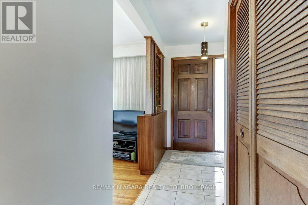 19 Eastdale Crescent, Welland (Lincoln/crowland), Ontario  L3B 1E6 - Photo 15 - X13704108