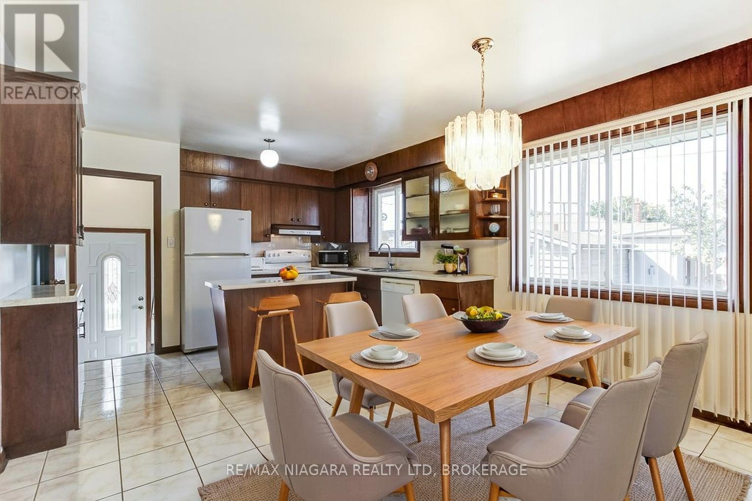 19 Eastdale Crescent, Welland (Lincoln/crowland), Ontario  L3B 1E6 - Photo 17 - X13704108