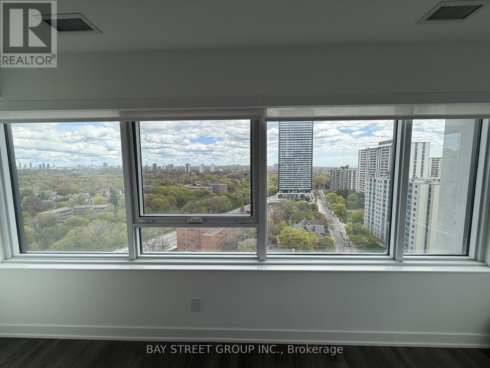 1710 - 609 Sherbourne Street, Toronto, Ontario M4X 0A4 - Photo 7 - C13631360