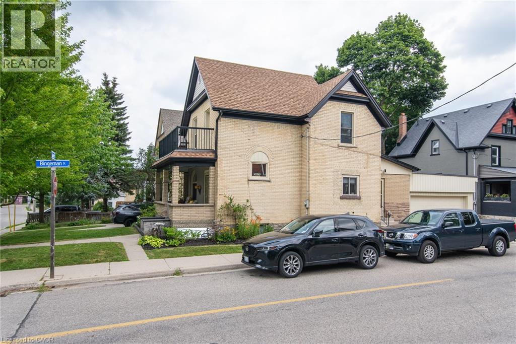 32 Samuel Street, Kitchener, Ontario  N2H 1P1 - Photo 4 - 40857703
